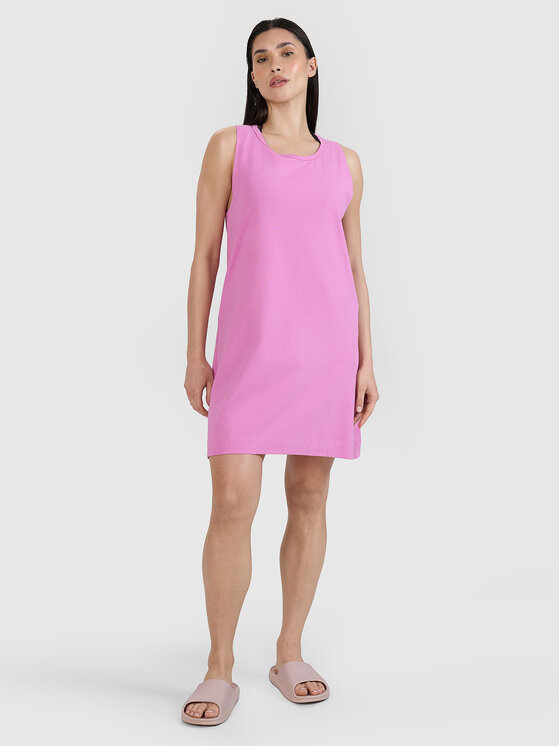 4F 4F Sukienka dzianinowa BASIC+ Różowy Regular Fit