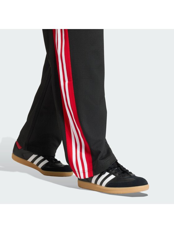 adidas adidas Спортивні штани KE0117 Чорний Loose Fit