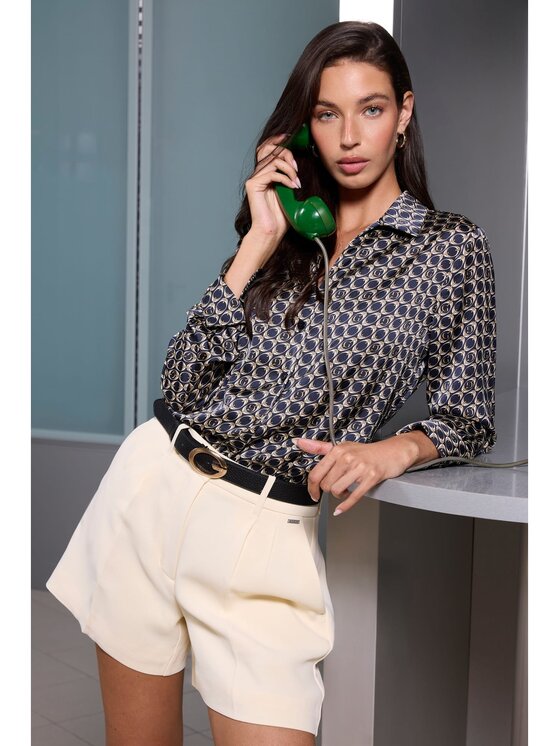 Guess Guess Szorty materiałowe 183631 Kremowy Short Fit