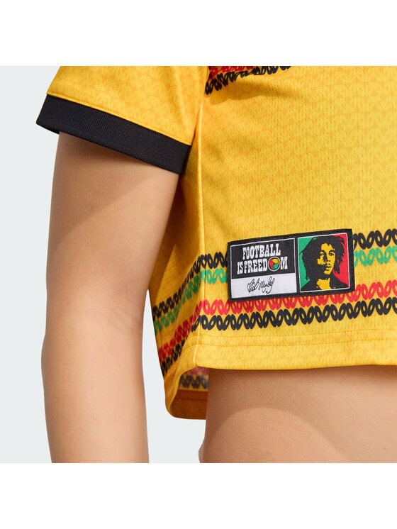 adidas adidas Koszulka techniczna Jamaica 26 x Bob Marley Home Cropped Jersey Żółty Regular Fit