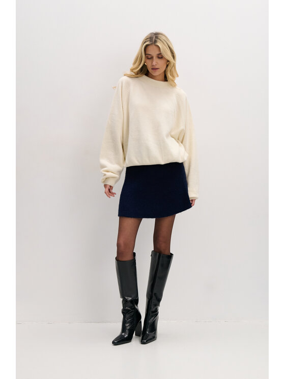 Fobya Fobya Sweter F2082 Kremowy Basic Fit