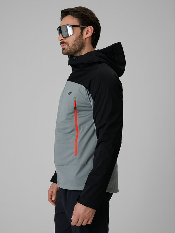 4F 4F Kurtka przejściowa TREKKING Czarny Regular Fit