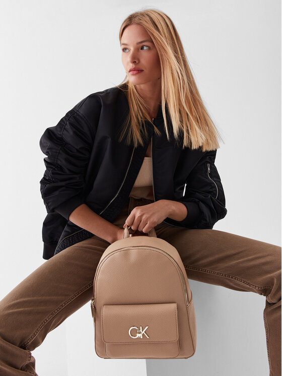 Calvin Klein Batoh Re Lock Backpack W Pocket Pbl K60K610637 Hn da Modivo.cz