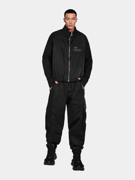MADE BY SOCIETY MADE BY SOCIETY Spodnie materiałowe Pantaloni LOW - P17746 Czarny Basic Fit