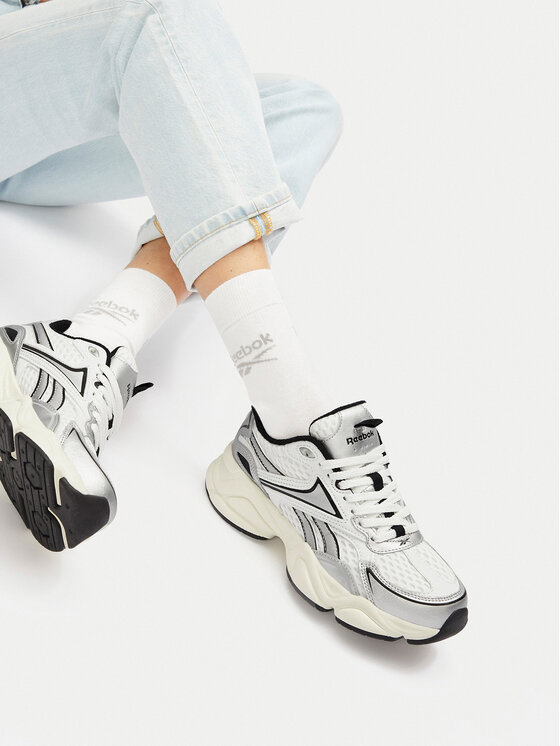 Reebok Reebok Sneakersy CHARGE AR30246WWSC Biela