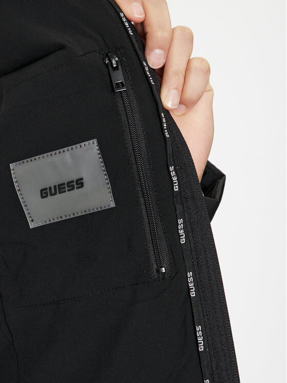 Guess Guess Demisezoninė striukė Solid Heavy Diann V4YL04 WF3X0 Juoda Regular Fit