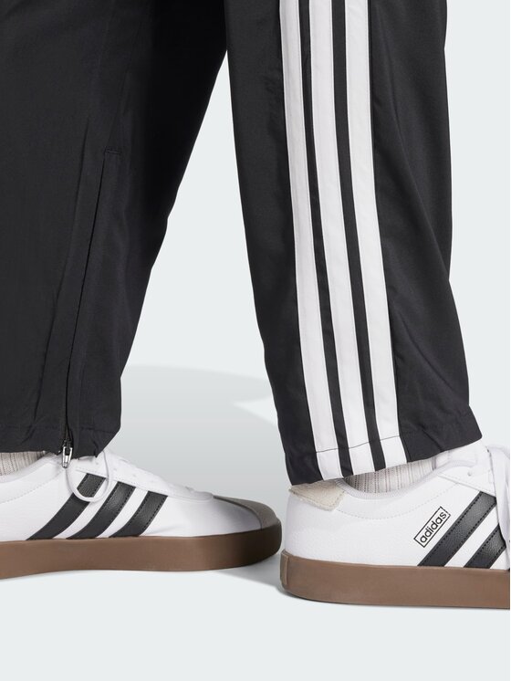 adidas adidas Spodnie materiałowe 139393 Czarny Regular Fit