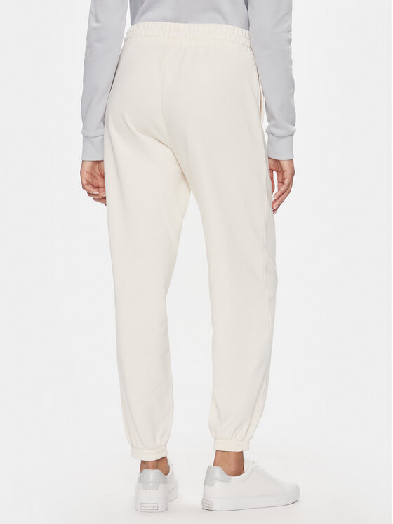 Puma Puma Donji dio trenerke Classic 535685 Écru Relaxed Fit