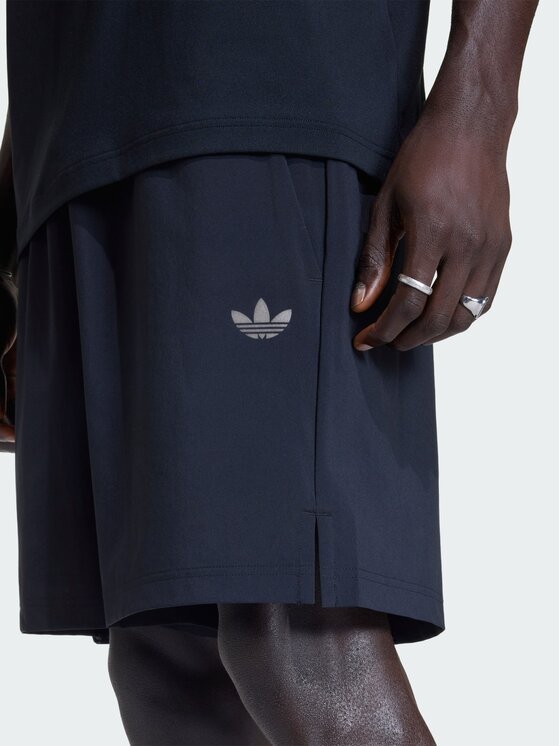 adidas adidas Szorty materiałowe 163192 Czarny Regular Fit