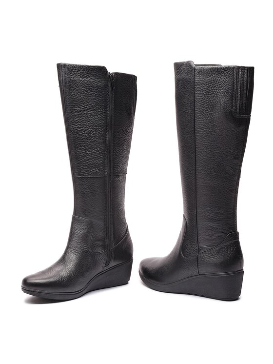 Clarks deals un tallara