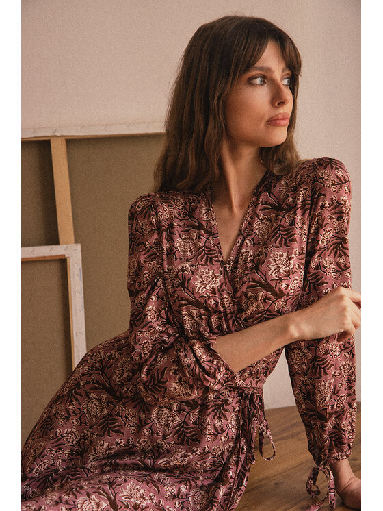 Manifiq&Co. Manifiq&Co. Sukienka codzienna Julia Różowy A-Line Fit