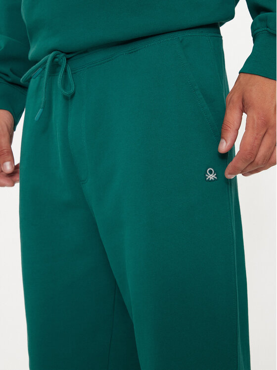 United Colors Of Benetton United Colors Of Benetton Spodnie dresowe 342ZUF01B Zielony Regular Fit