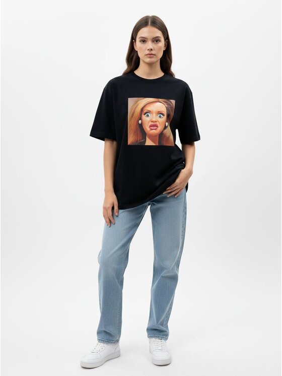 MyStars MyStars T-Shirt Zdegustowana Barbi szeroka luźna koszulka 130798 Czarny Oversize