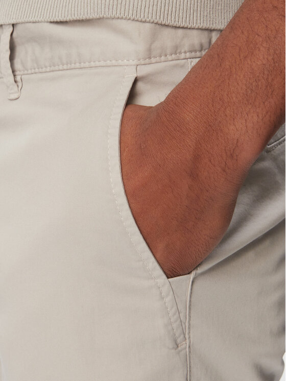 BOSS BOSS Pantalon scurți din material Chino 50536723 Bej Slim Fit