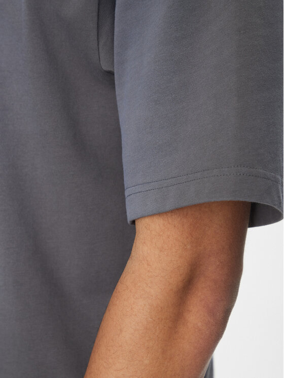 Nike Nike Majica FZ1914 Siva Regular Fit