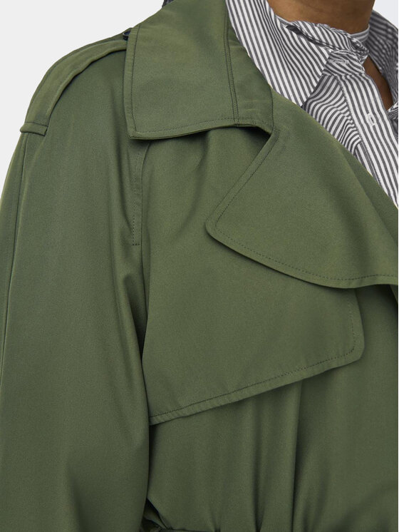 ONLY Carmakoma ONLY Carmakoma Tenchcoat Chloe 15310056 Grün Regular Fit