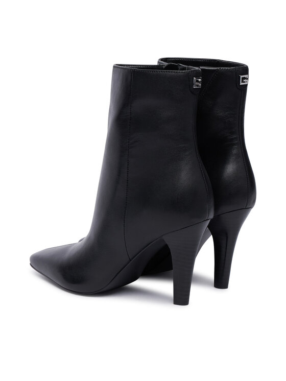 Guess Guess Aulinukai FLTRFF LEA10 Juoda