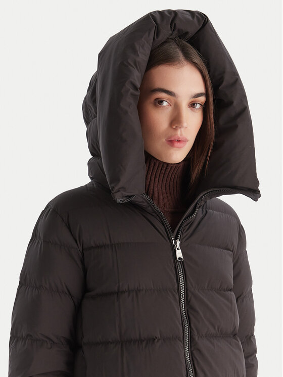 Hetregó Hetregó Pūkinė striukė Lena 8P697 25WD08 Juoda Regular Fit