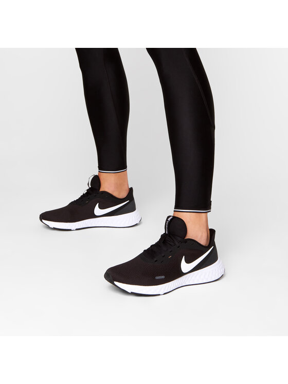 Nike Nike Běžecké boty Revolution 5 BQ3204 002 Černá