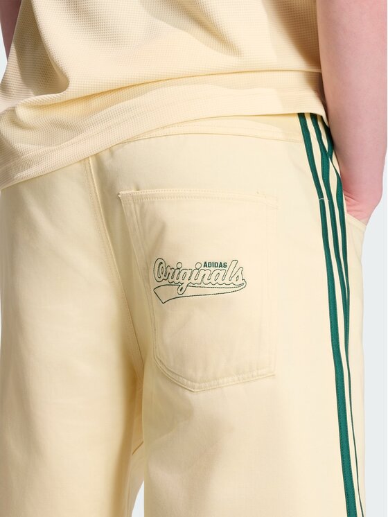adidas adidas Szorty sportowe 165224 Żółty Loose Fit