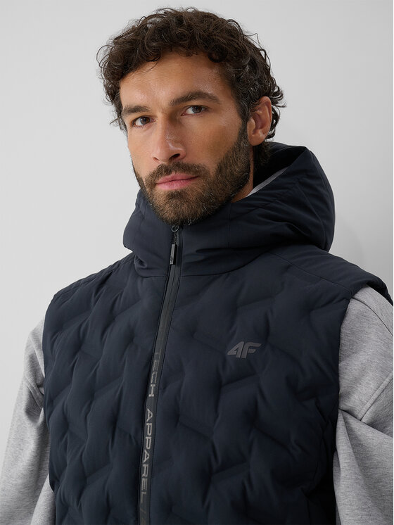 4F 4F Kamizelka URBAN COMMUTER Czarny Regular Fit