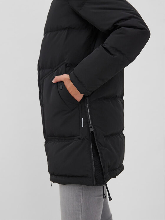 Vero Moda Vero Moda Puhovka 10230839 Črna Regular Fit