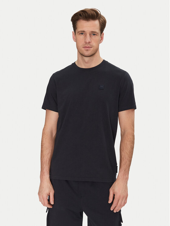 T-Shirt Moose Knuckles