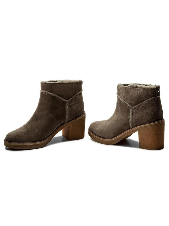 Ugg kasen top