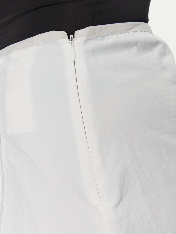 Puma Puma Φούστα σε γραμμή Α Dare To 629830 Λευκό Regular Fit