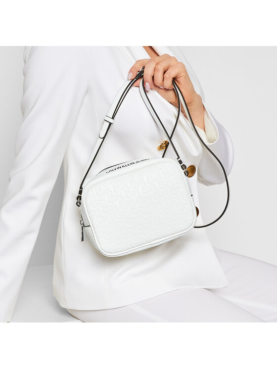 Calvin Klein Jeans Calvin Klein Jeans Rankinė Camera Bag Aop K60K608141 Balta