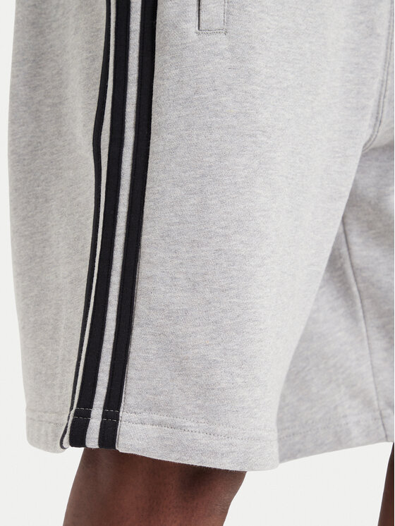 adidas adidas Sportiniai šortai 3-Stripes Shorts KE4108 Pilka Regular Fit
