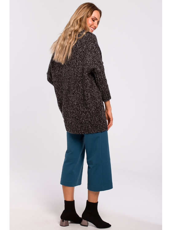 Made of Emotion Made of Emotion Sweter M470 Czarny Casual Fit