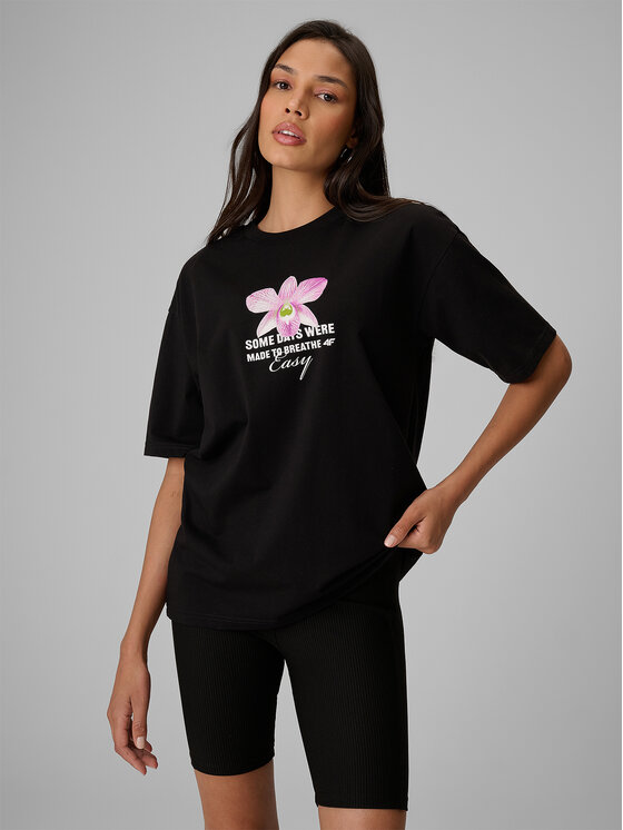 4F 4F T-Shirt TROPIC ORCHID Czarny Loose Fit