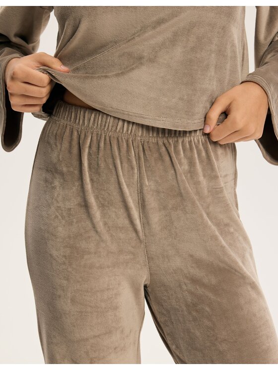 Esotiq Esotiq Piżama 43971 Beżowy Regular Fit
