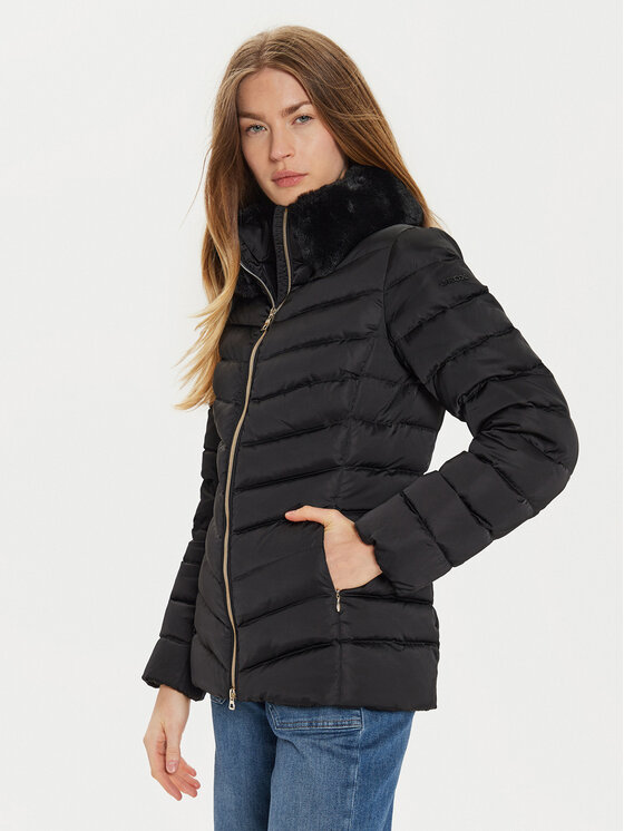 Geox Vatovaná bunda Calithe W4626T T3122 F9000 Čierna Regular Fit