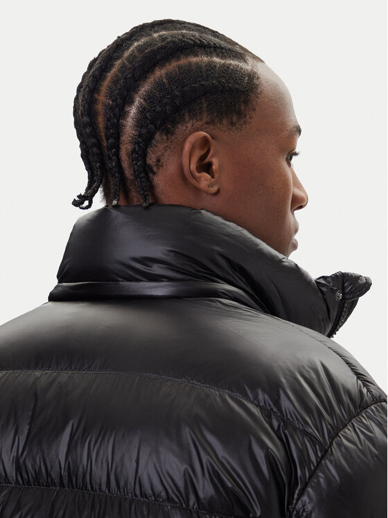 Blauer Blauer Pehelykabát 25WBLUK03147 Fekete Regular Fit