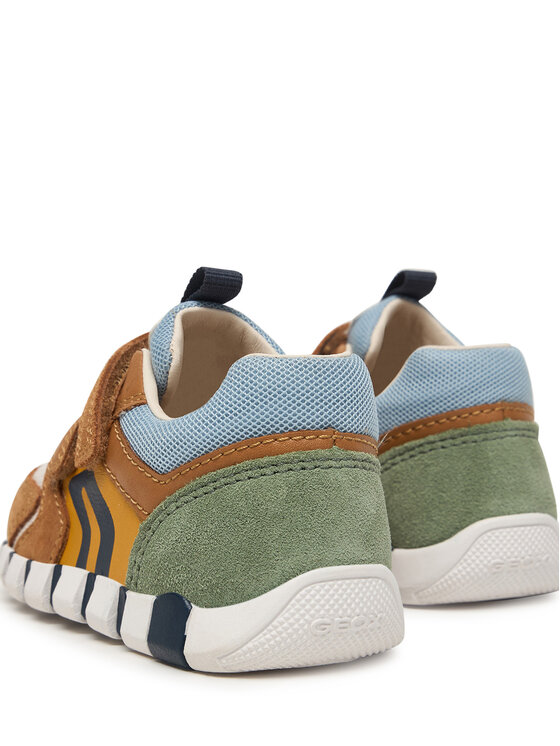 Geox Geox Sneakersy B Iupidoo Boy B3555D 02214 C5G2Q Brązowy