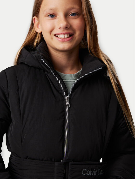 Calvin Klein Jeans Calvin Klein Jeans Žieminė striukė Classic IG0IG02686 Juoda Regular Fit
