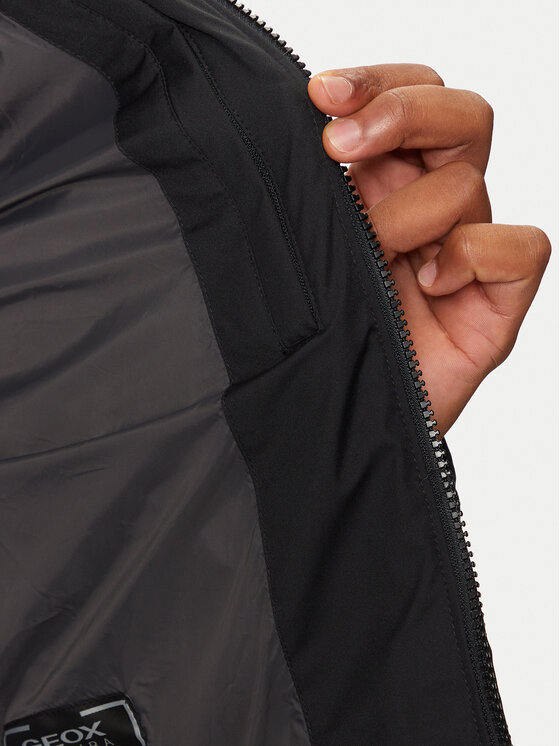 Geox Geox Μπουφάν χειμωνιάτικο Sapienza M4628J TC188 F0284 Μαύρο Regular Fit