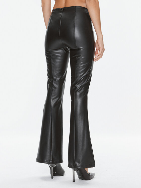 Guess Guess Tehisnahast püksid Nia W3BB18 K8S30 Must Regular Fit