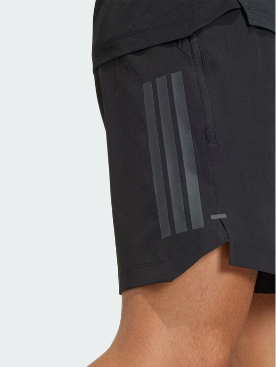 adidas adidas Szorty sportowe 158811 Czarny Regular Fit