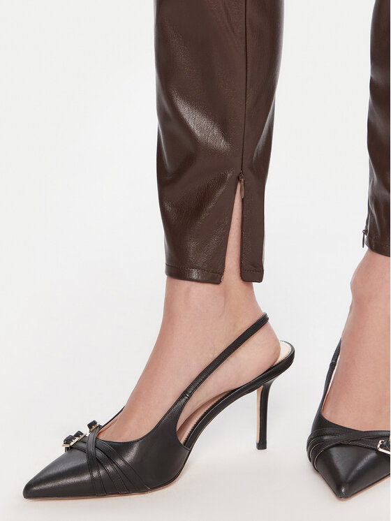 Guess Guess Hlače od imitacije kože W4BB18 WGIK0 Smeđa Slim Fit