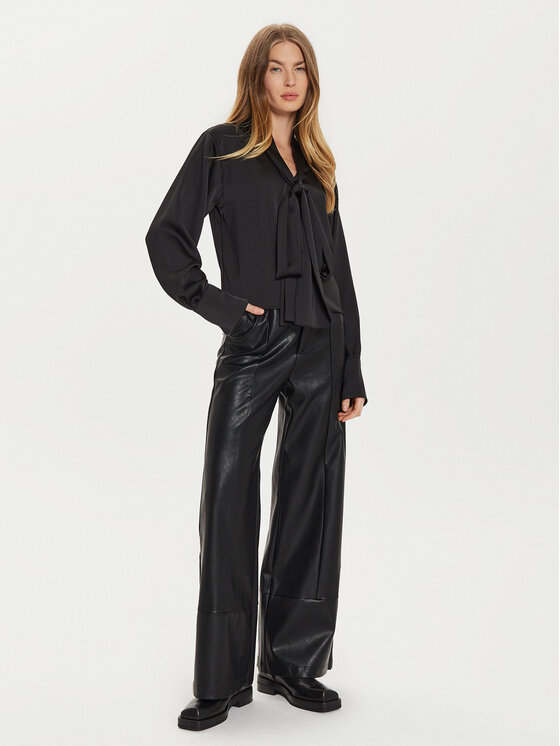 Eleh Eleh Bluzka E00198 Czarny Regular Fit