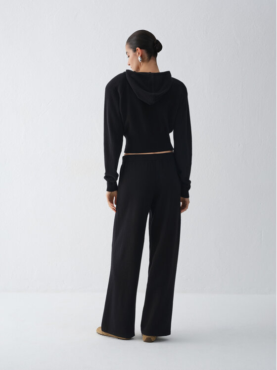 La Mania La Mania Mikina NANA Černá Basic Fit