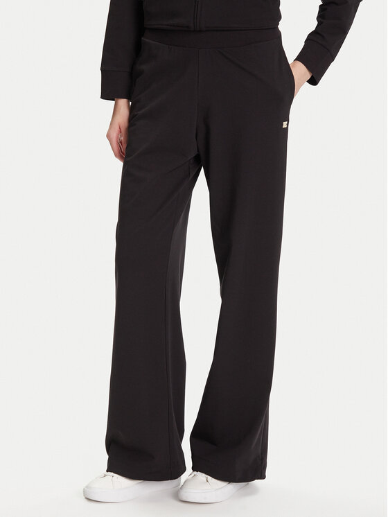 EA7 Emporio Armani EA7 Emporio Armani Tepláková souprava 7W000464 AF13135 UC001 Černá Relaxed Fit