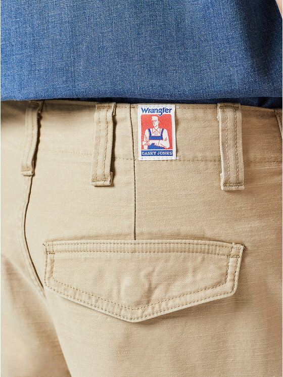 Wrangler Wrangler Szorty materiałowe CASEY CARGO SHORT Beżowy Regular Fit