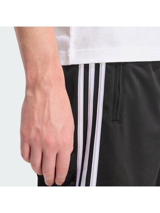 adidas adidas Szorty materiałowe Firebird Czarny Regular Fit