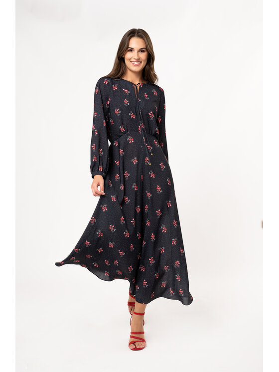 QUIOSQUE QUIOSQUE Sukienka codzienna 4RS007 Czarny Regular Fit