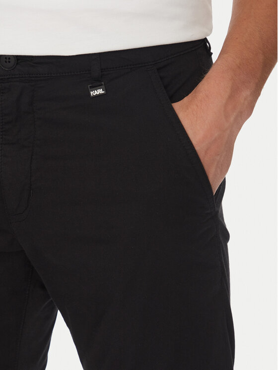 KARL LAGERFELD KARL LAGERFELD Šortky z materiálu 265812 552829 Černá Regular Fit