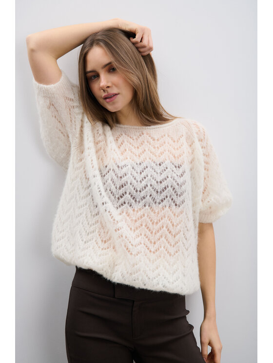 Fobya Fobya Sweter F2109 Kremowy Basic Fit